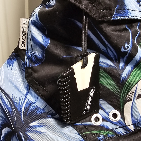 Billabong surfer swim shorts - Picture 3 of 4